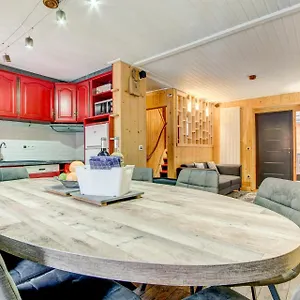 Arthur Apartment